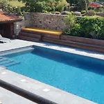 Hotel La Bergerie LʼÎle-Rousse