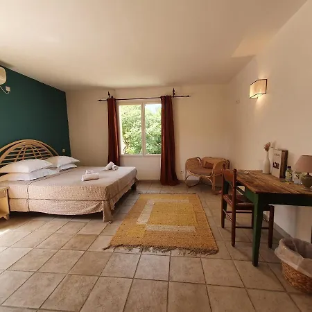 La Bergerie Hotell LʼÎle-Rousse