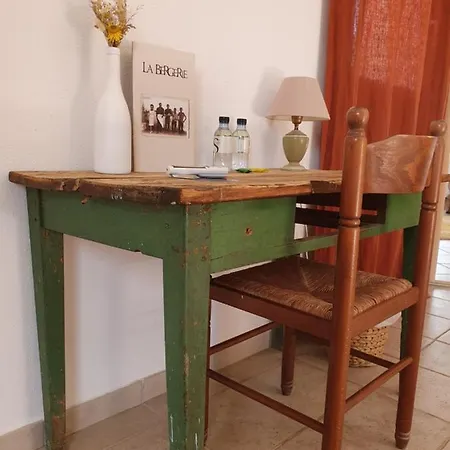 La Bergerie Hotell LʼÎle-Rousse