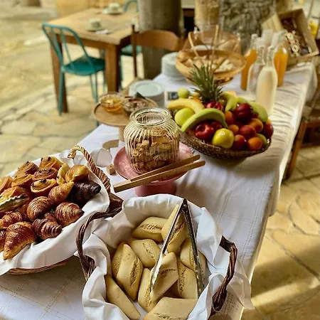 Hotell La Bergerie LʼÎle-Rousse