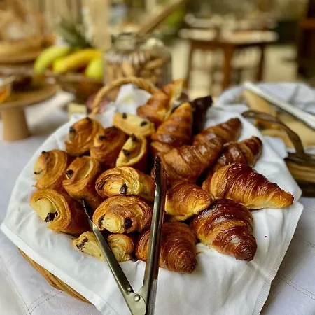 La Bergerie Hotell LʼÎle-Rousse