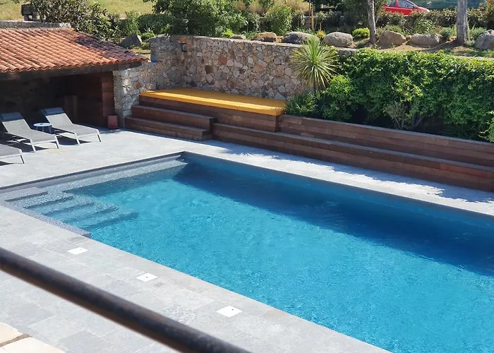 Hotel La Bergerie LʼÎle-Rousse