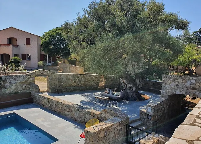 La Bergerie LʼÎle-Rousse