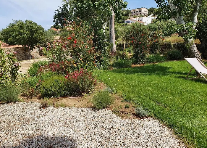 Hotel La Bergerie LʼÎle-Rousse