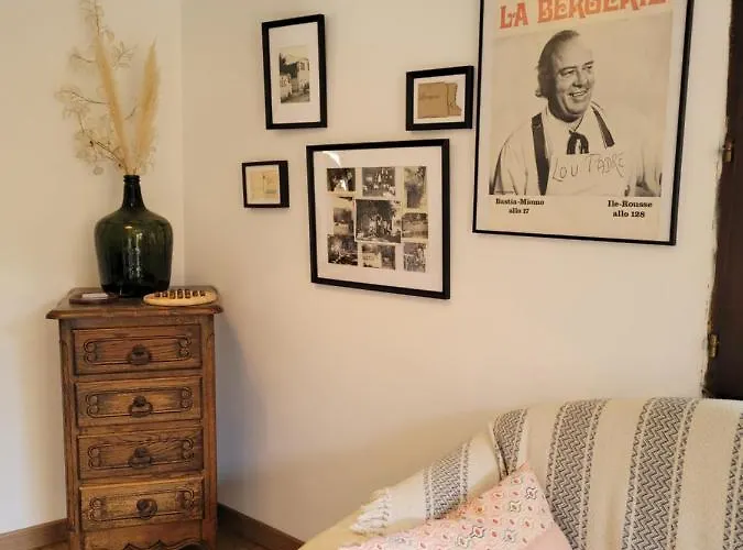 Hotel La Bergerie LʼÎle-Rousse