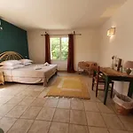 La Bergerie 3* LʼÎle-Rousse