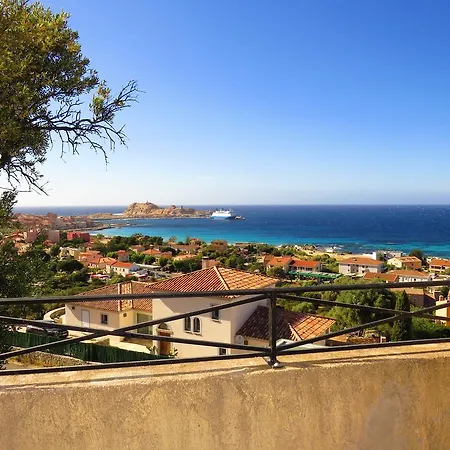 La Bergerie فندق LʼÎle-Rousse