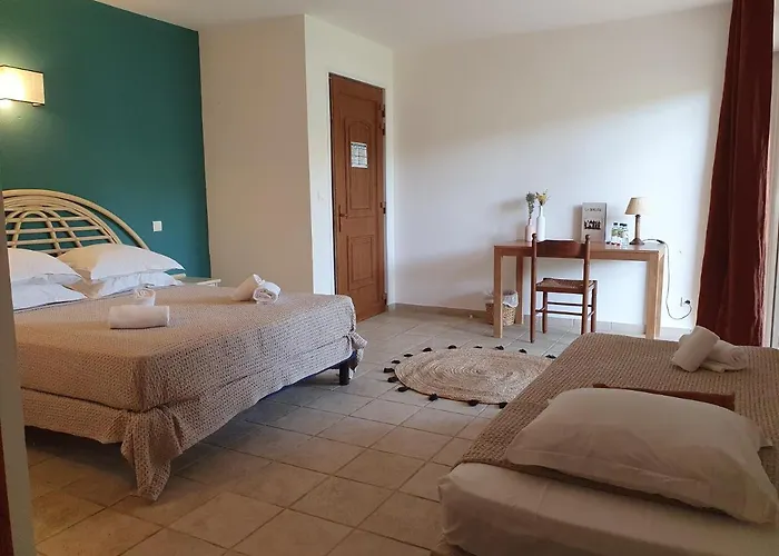 La Bergerie فندق