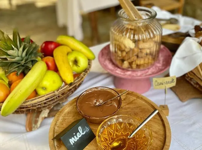 La Bergerie فندق