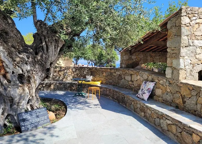 La Bergerie LʼÎle-Rousse