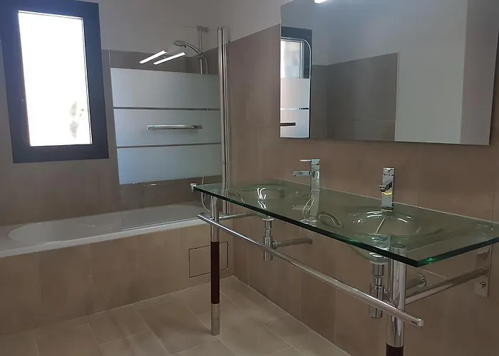 La Bergerie Otel LʼÎle-Rousse