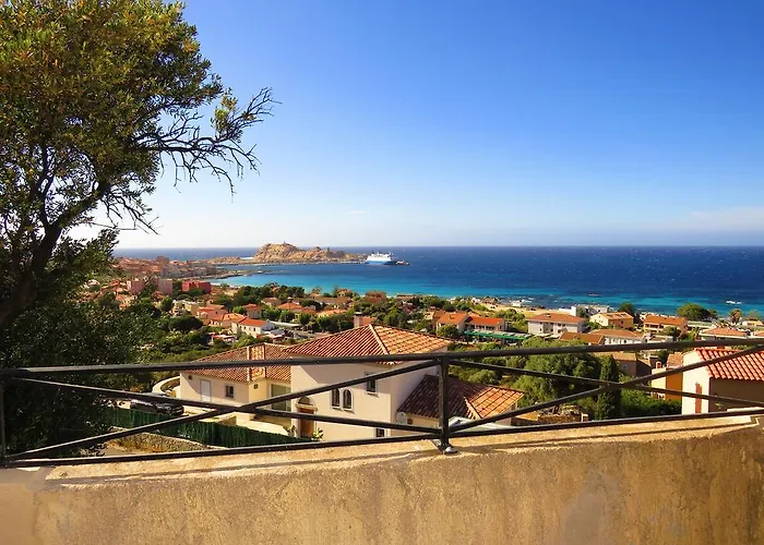 La Bergerie Otel LʼÎle-Rousse