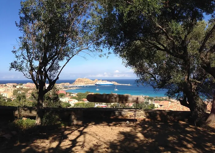 La Bergerie 3* LʼÎle-Rousse